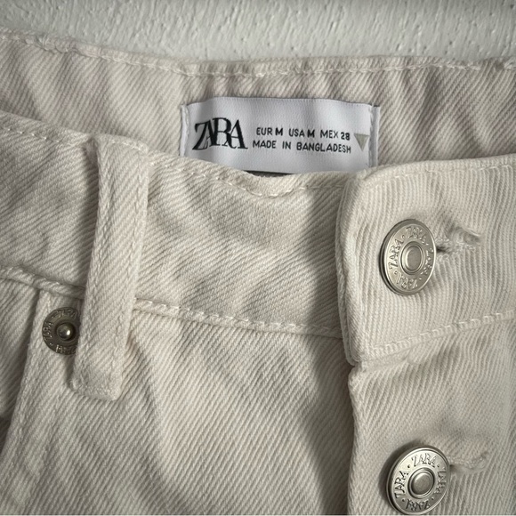 Zara white Frayed Hem Button High Rise Denim Skirt size medium - Picture 10 of 12